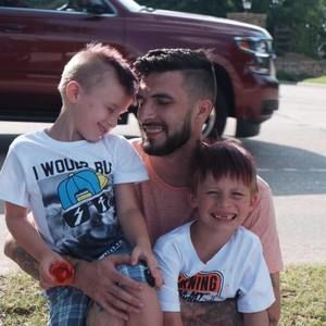 Meet your Posher, Kenneth